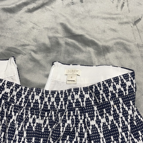 🥰🥰J. Crew A Line Skirt🥰🥰 - Picture 4 of 10